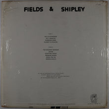 画像をギャラリービューアに読み込む, FIELDS &amp; SHIPLEY - same