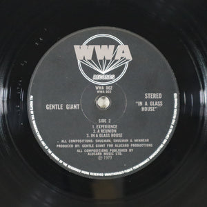 GENTLE GIANT – In a glass house