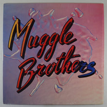 画像をギャラリービューアに読み込む, MUGGLE BROTHERS - same